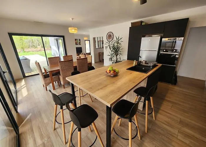 Idealement Situee Sur * Ares